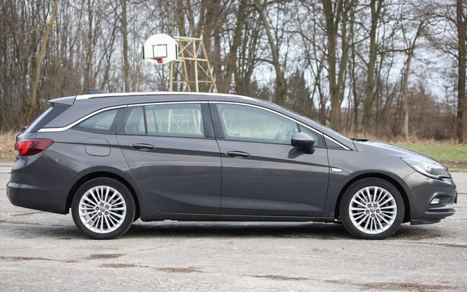 Opel Astra cena 30000 przebieg: 224330, rok produkcji 2016 z Pszów małe 704